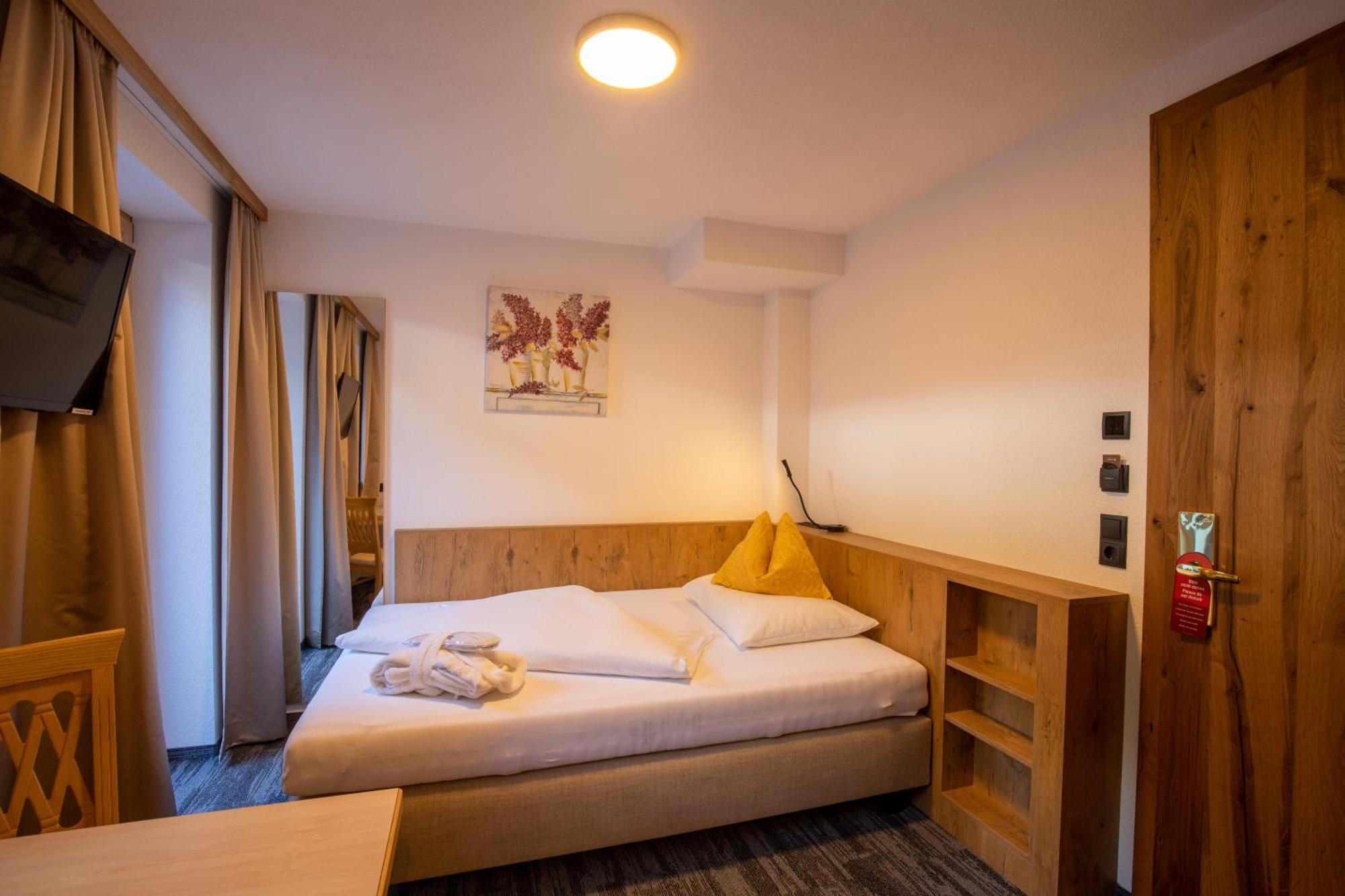 Alpenresidenz Trisanna Bed and Breakfast Ischgl Exteriör bild