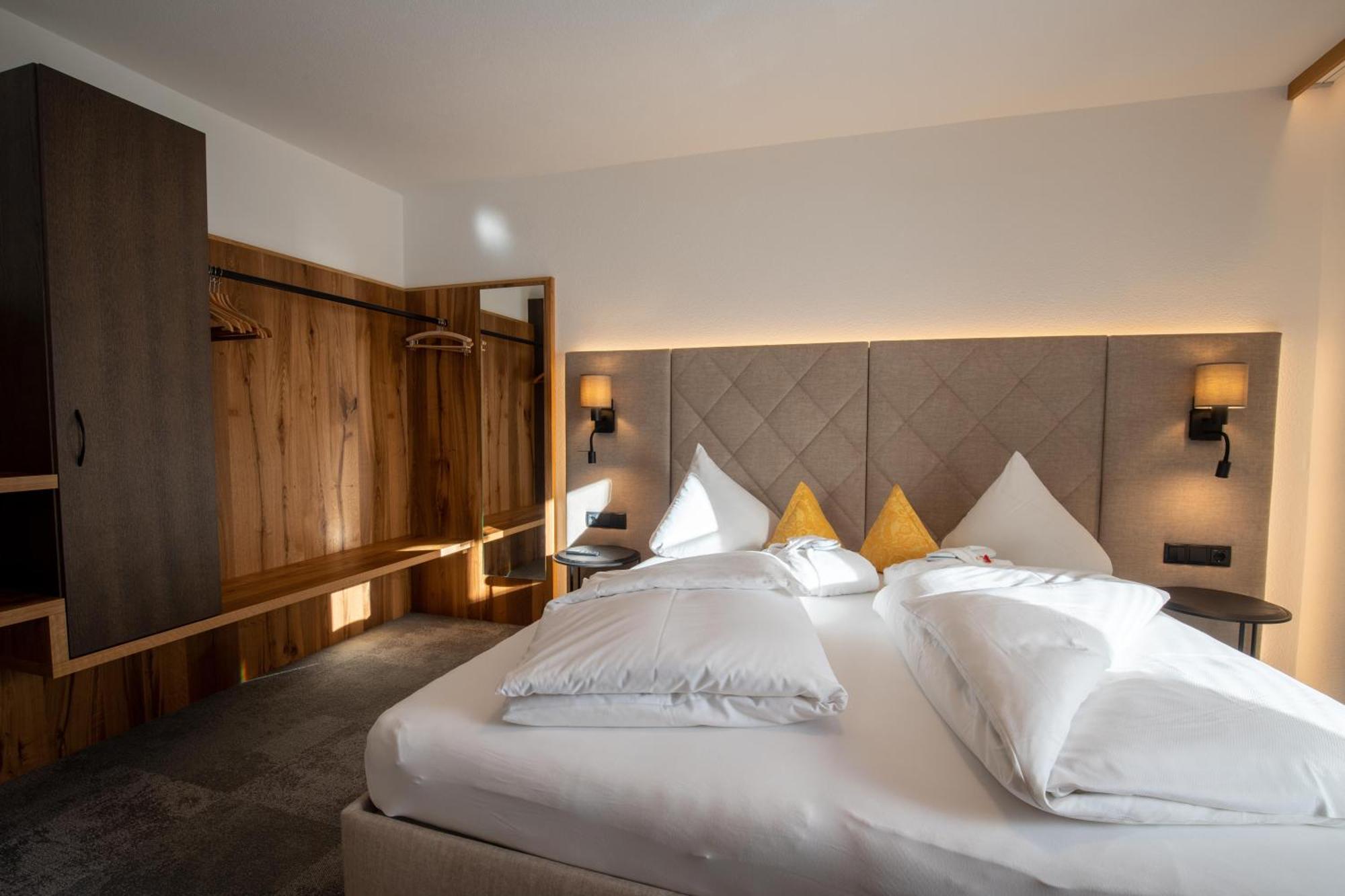 Alpenresidenz Trisanna Bed and Breakfast Ischgl Exteriör bild