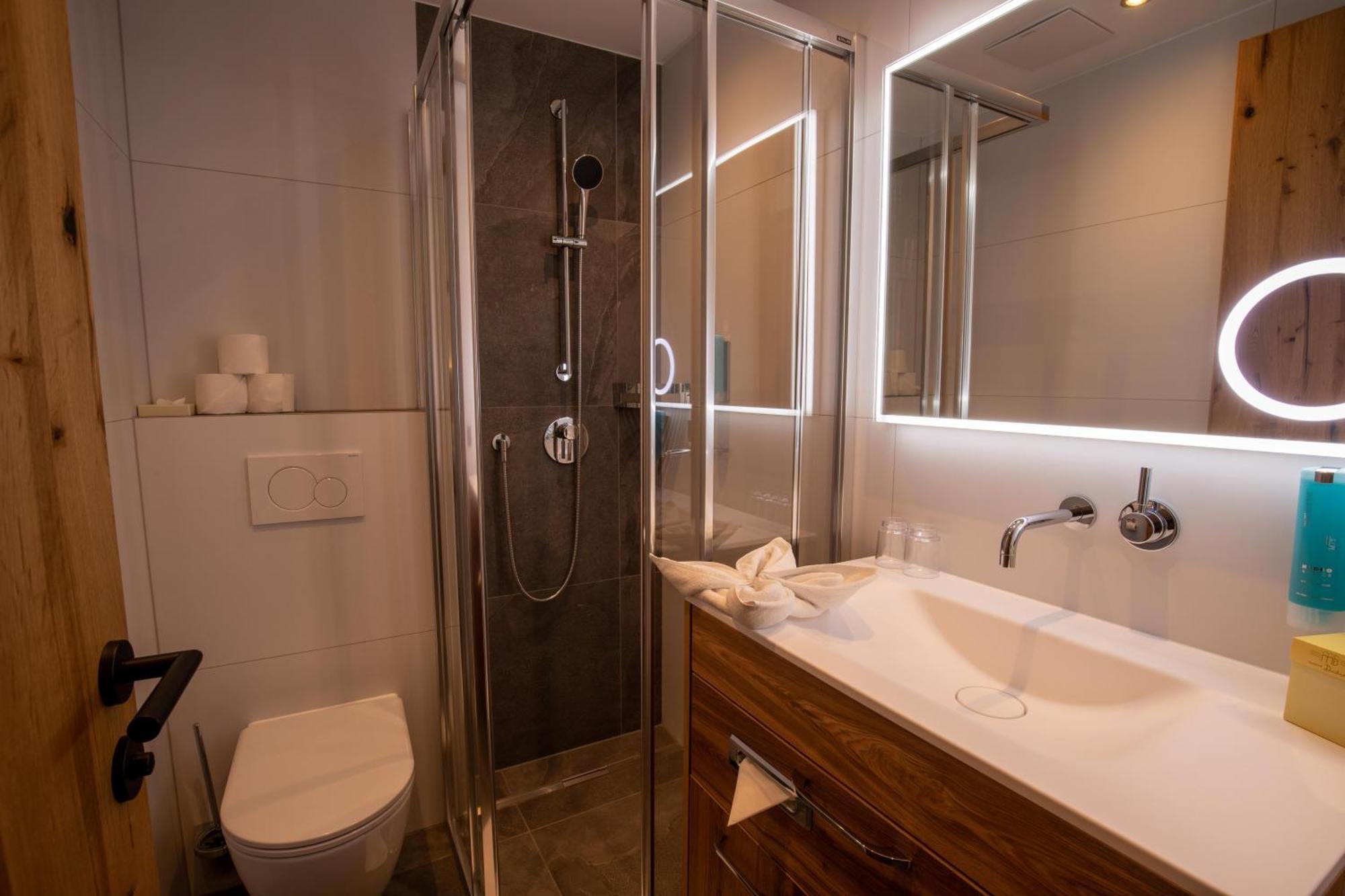 Alpenresidenz Trisanna Bed and Breakfast Ischgl Exteriör bild