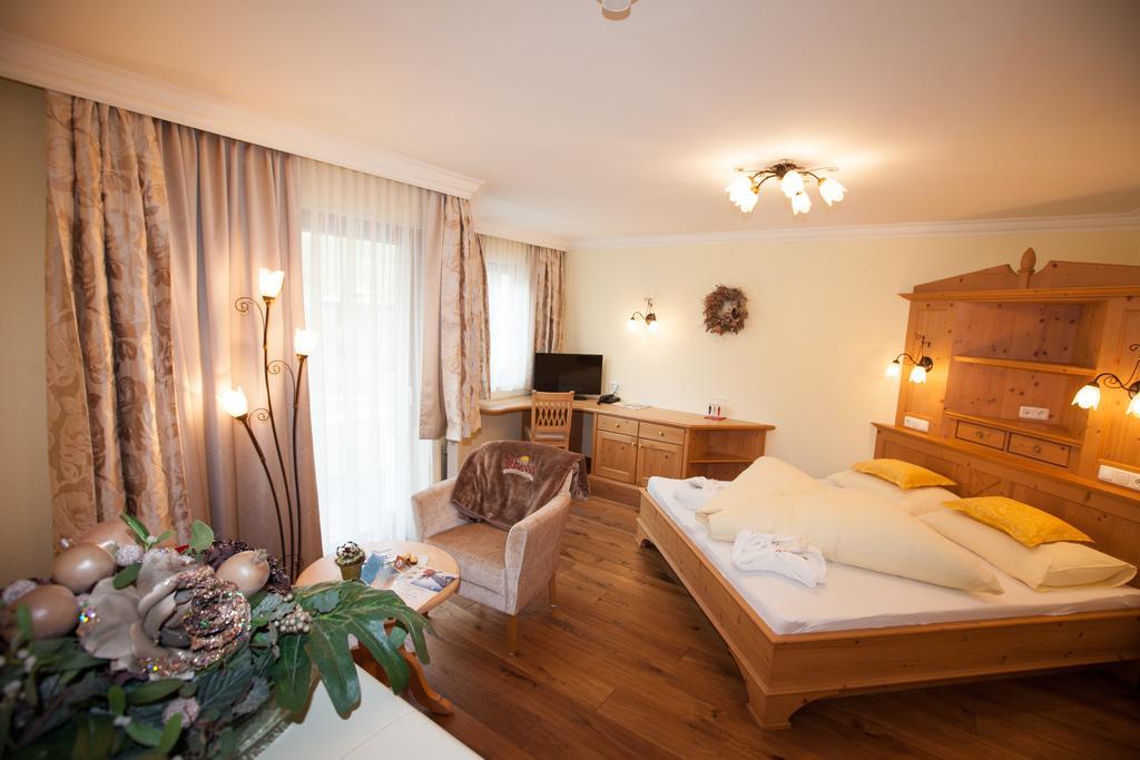 Alpenresidenz Trisanna Bed and Breakfast Ischgl Exteriör bild