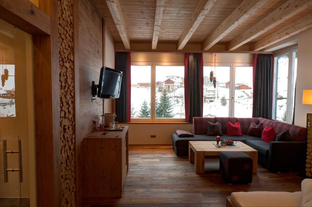 Alpenresidenz Trisanna Bed and Breakfast Ischgl Rum bild